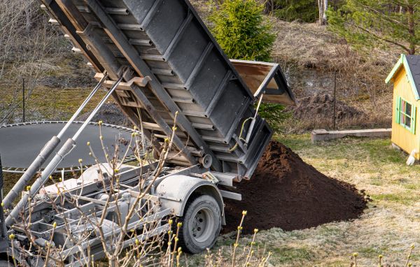 Yard Soil Delivery in Bonita Springs